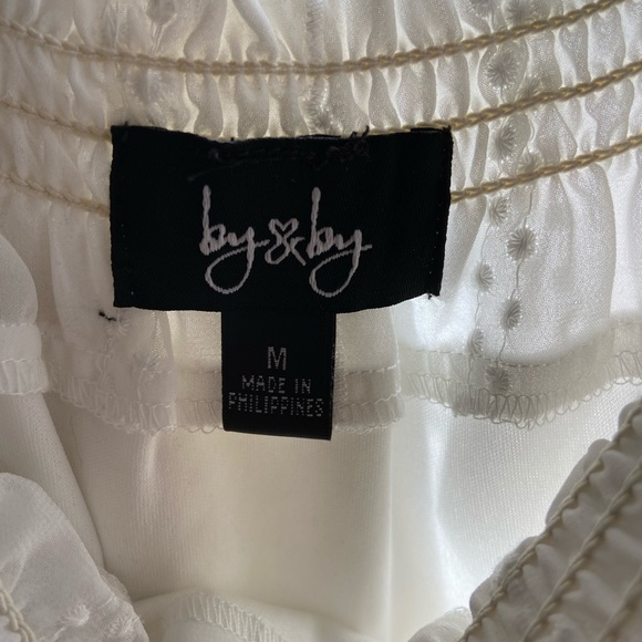 Off the shoulder flowy blouse - Picture 3 of 4